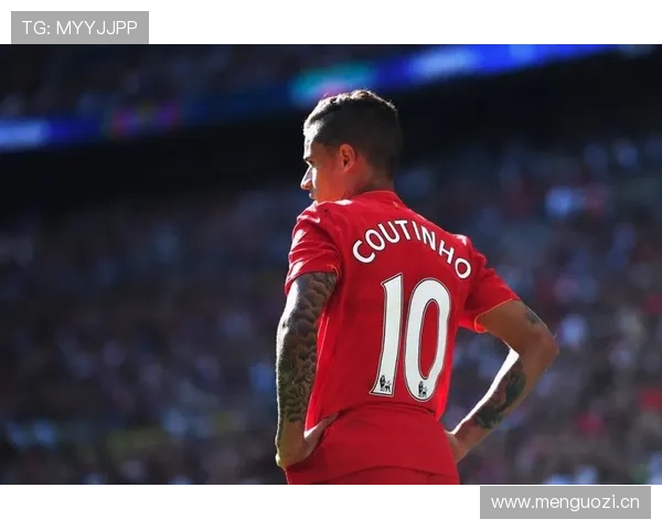 曼联转会策略成效争议:分析近年引援对球队战绩的影响 曼联转会策略成效争议:分析近年引援对球队战绩的影响