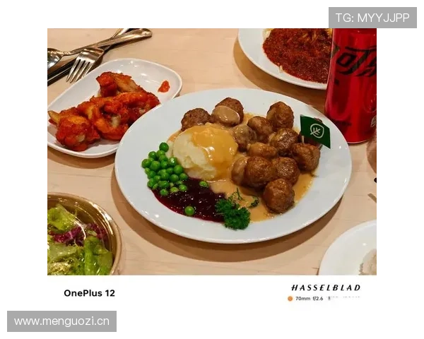 卡瓦尼随手发张晚餐照，那盘菜价我一个月工资还不够，刷到瞬间就想关手机