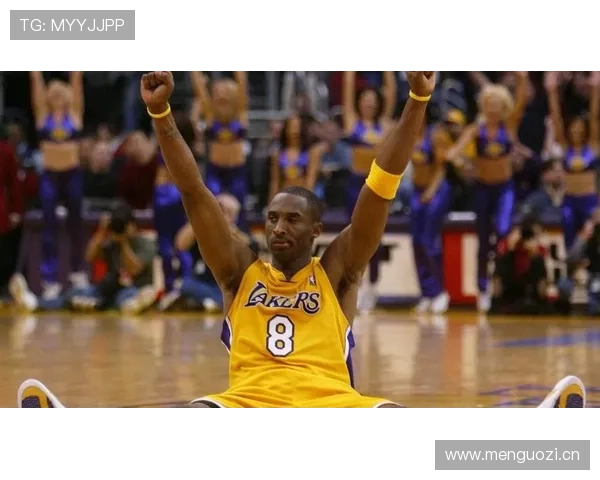 科比·布莱恩特那些日常图一刷我就想把银行卡藏起来了，完全不是同一个世界